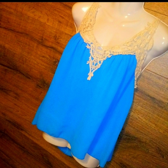 Stylebrook Top Size L Crochet High Low Racerback - Picture 5 of 9